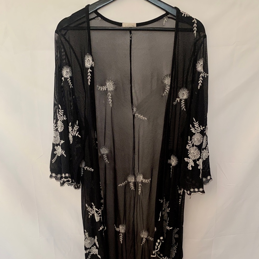 Kimono - Picture 4 of 4